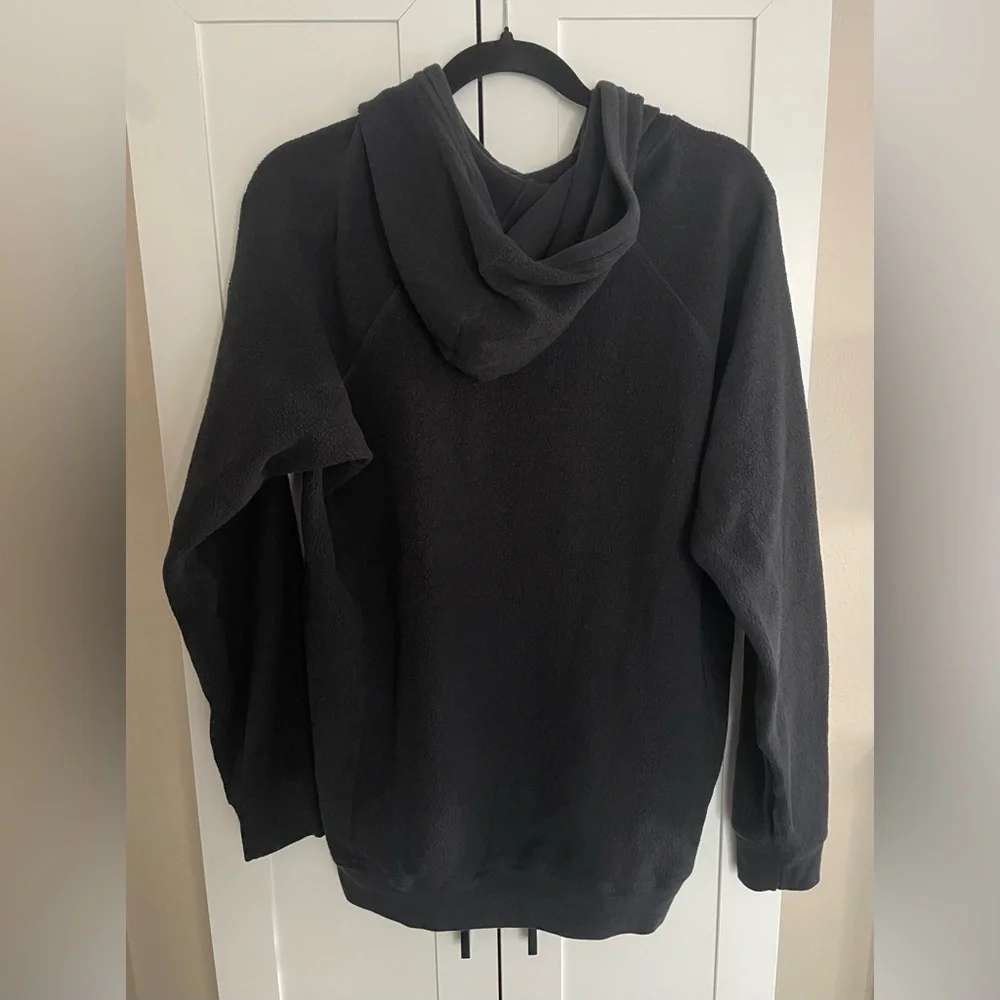 Alo Black Triumph Fleece Hoodie with Hidden Pockets - Size L - Picture 2 of 4